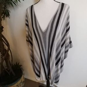 🛍Moda International Multi Color Poncho